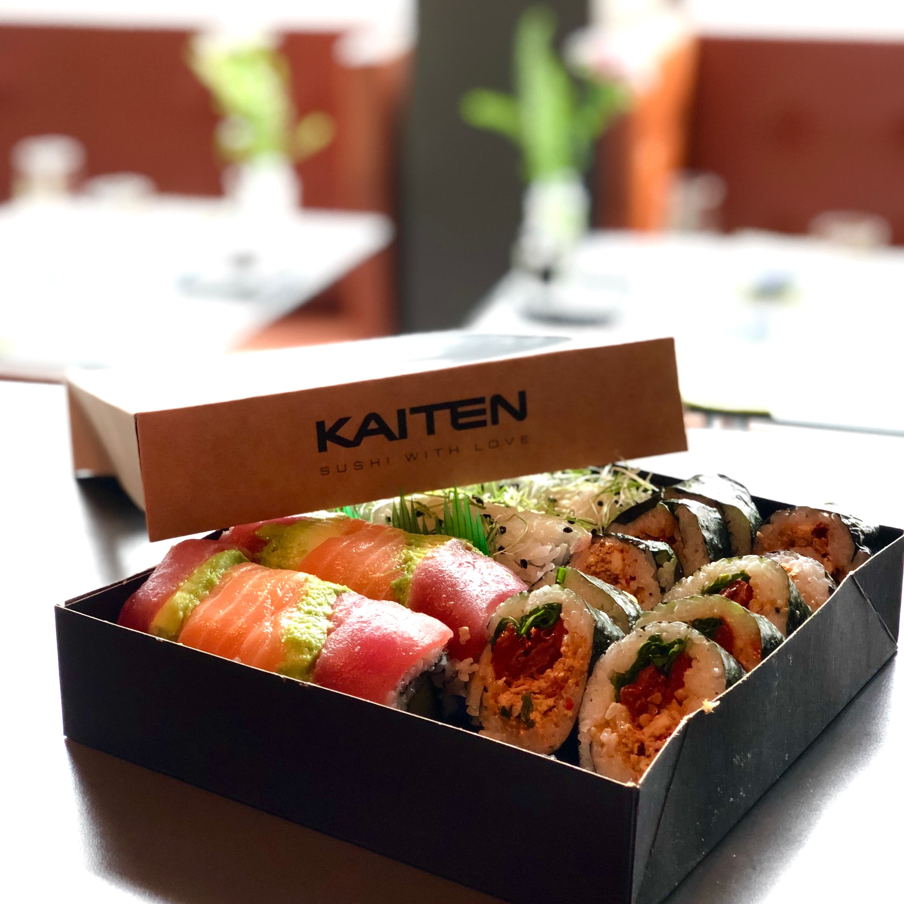 Kaiten Sushi Box